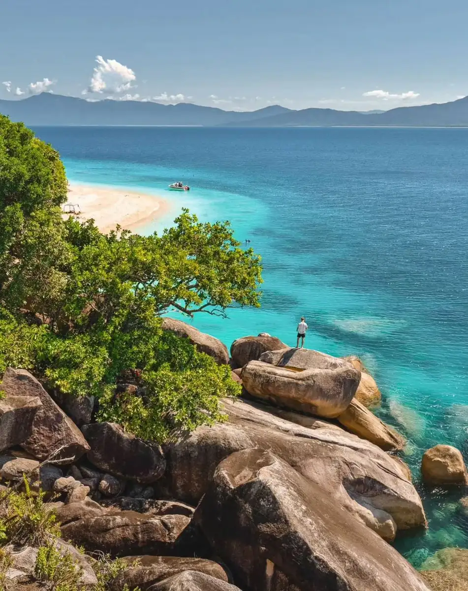 Island Breaks and Coral Cay Escapes