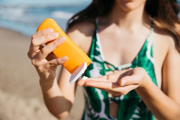 Beautiful Soup Theater Collective | The Pros and Cons of Zinc Oxide Sunscreens: Health, Environment, and Cost