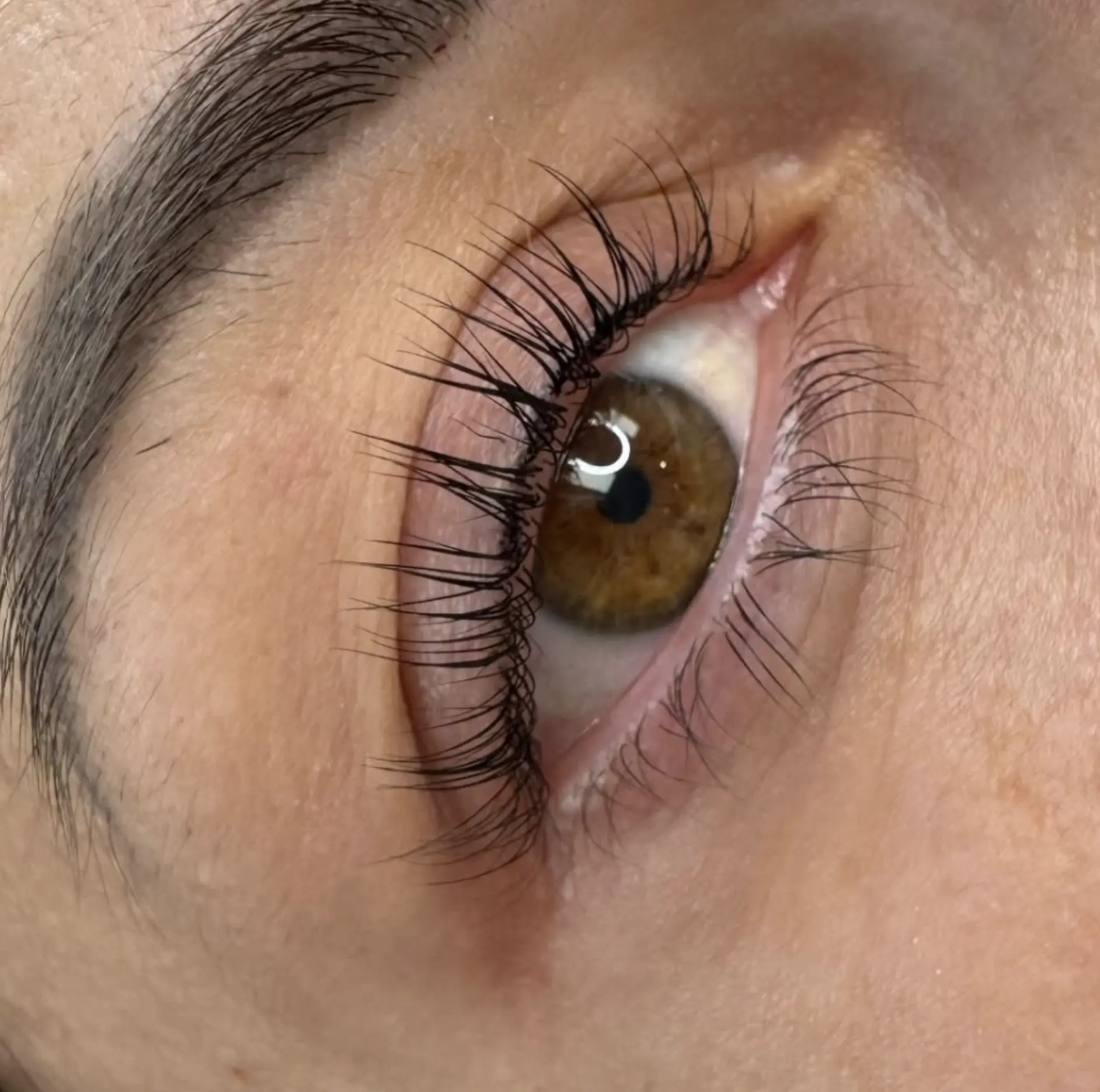 Beautiful Soup Theater Collective | Why Do My Lash Extensions Fall Out When Washed? lash retention tips